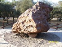 640px-Campo_del_Cielo_meteorite,_El_Chaco_fragment,_S