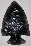 Obsidian-knapped_arrowhead_(Oregon,_USA)_2